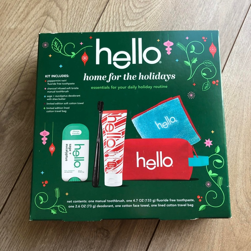 hello Home for the Holidays Travel Toiletry Bag Kit - 5pc